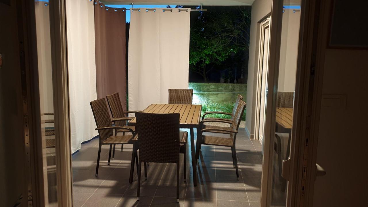 Zilip Apartments Vir Exteriör bild