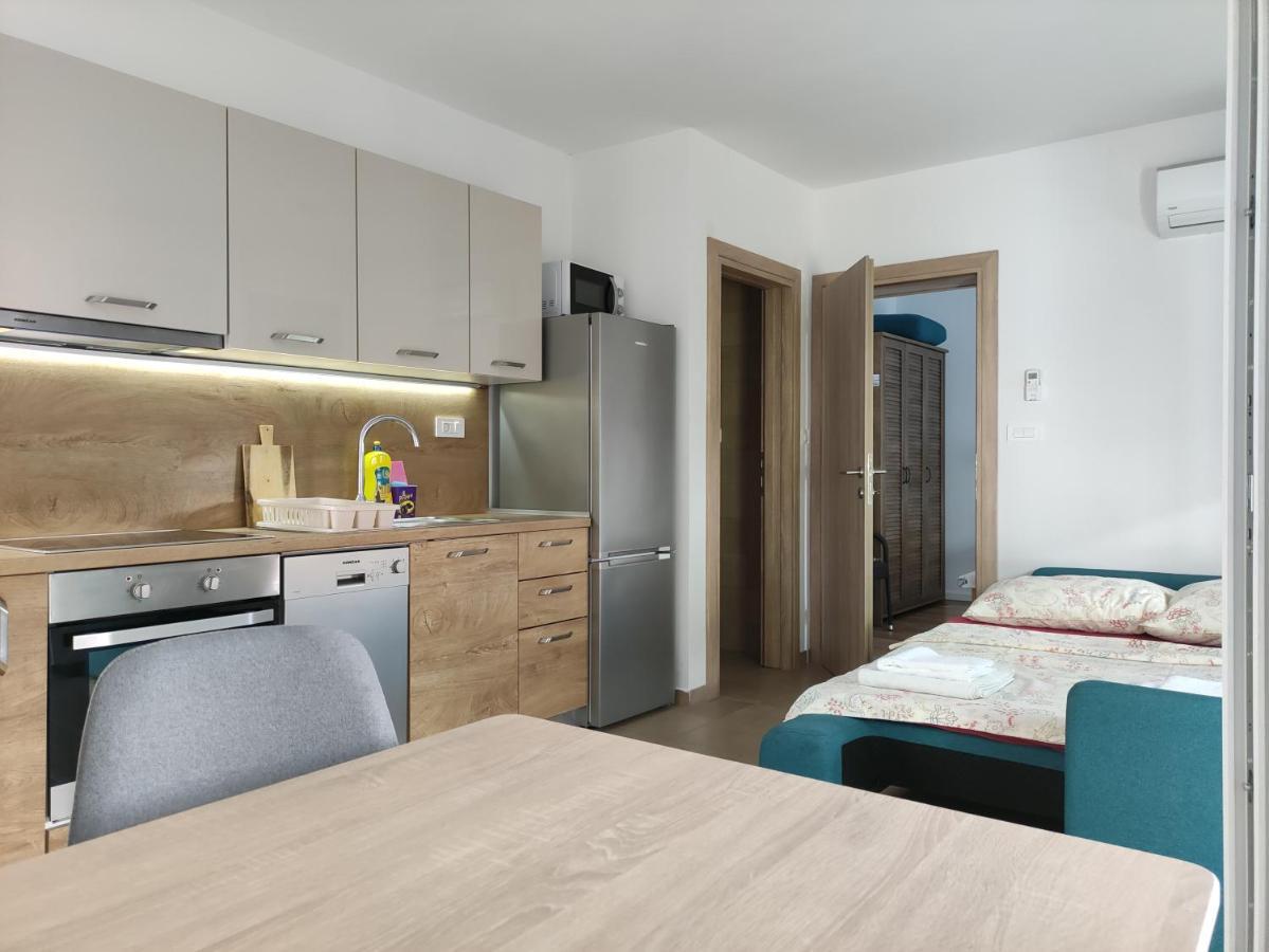 Zilip Apartments Vir Exteriör bild